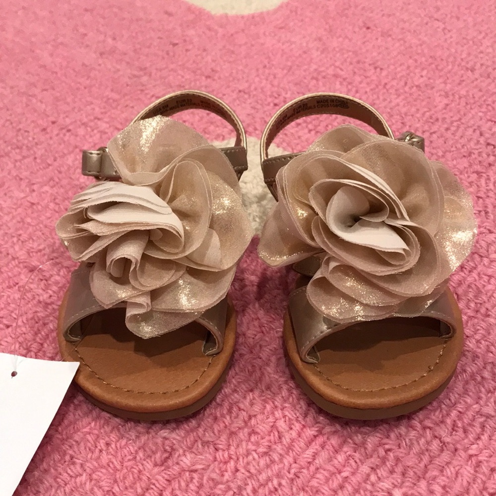 NWT Nina Toddler Gold Flower Sandal